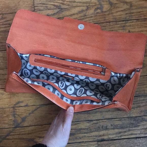 Guess Oversized Clutch in Orange - Picture 4 of 4